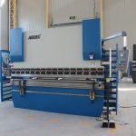 mit hydraulischer Abkantpresse E200 System Wc67